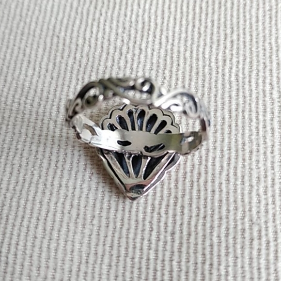 BALI LEGACY STERLING SILVER SCALLOP SHELL RING - Picture 3 of 8